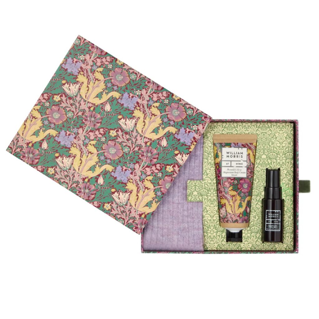 Heathcote & Ivory William Morris Beautiful Sleep Night Time Ritual Gift Set 5015632128041 2